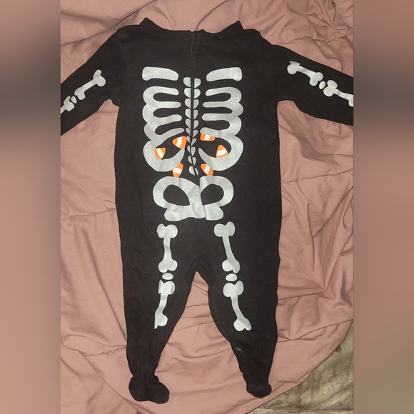 Halloween Skeleton footed Sleeper - Picture 9 of 16